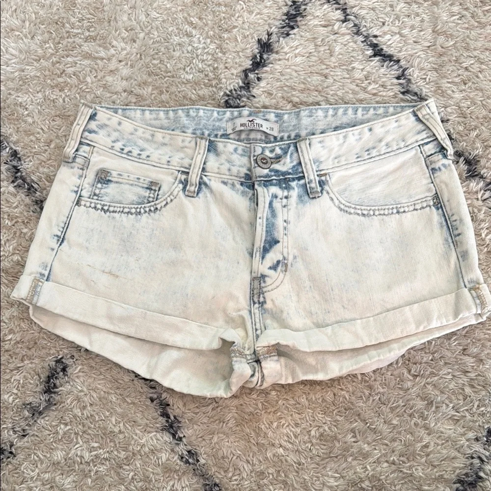 Hollister Jean Shorts with Cuffed Hem, size 7 - Picture 1 of 4